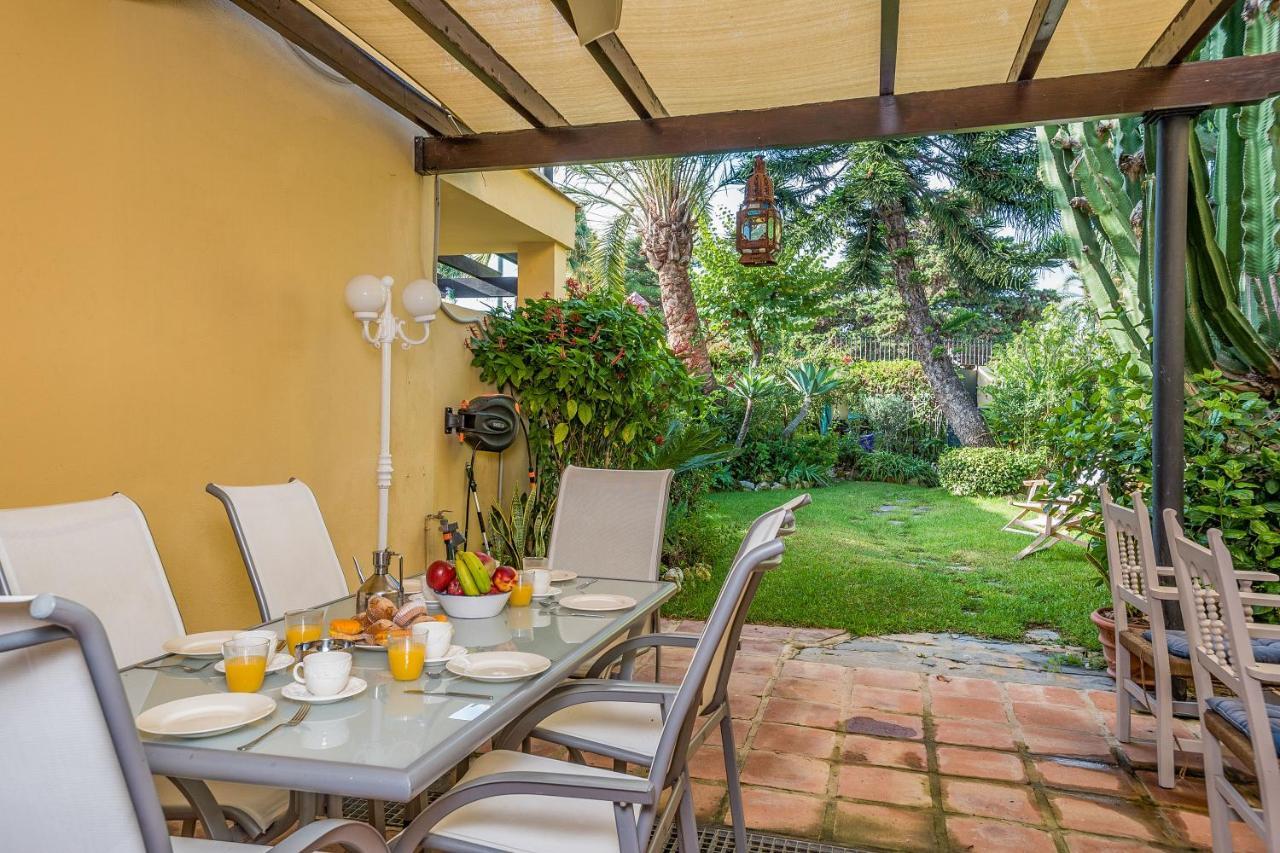 Oleholidays Azalea Playa Junto A Puerto Banus Marbella
