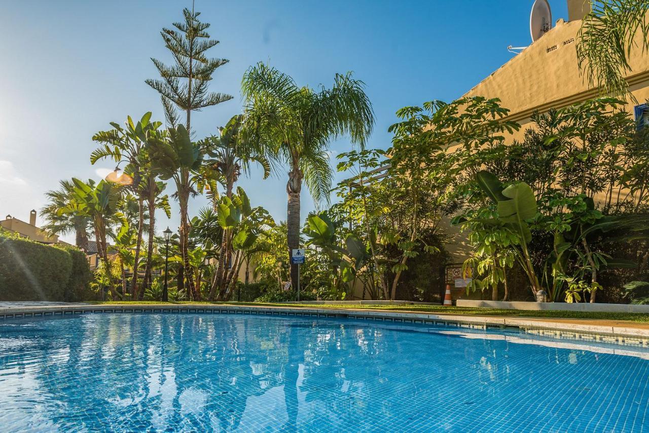 Oleholidays Azalea Playa Junto A Puerto Banus * Marbella