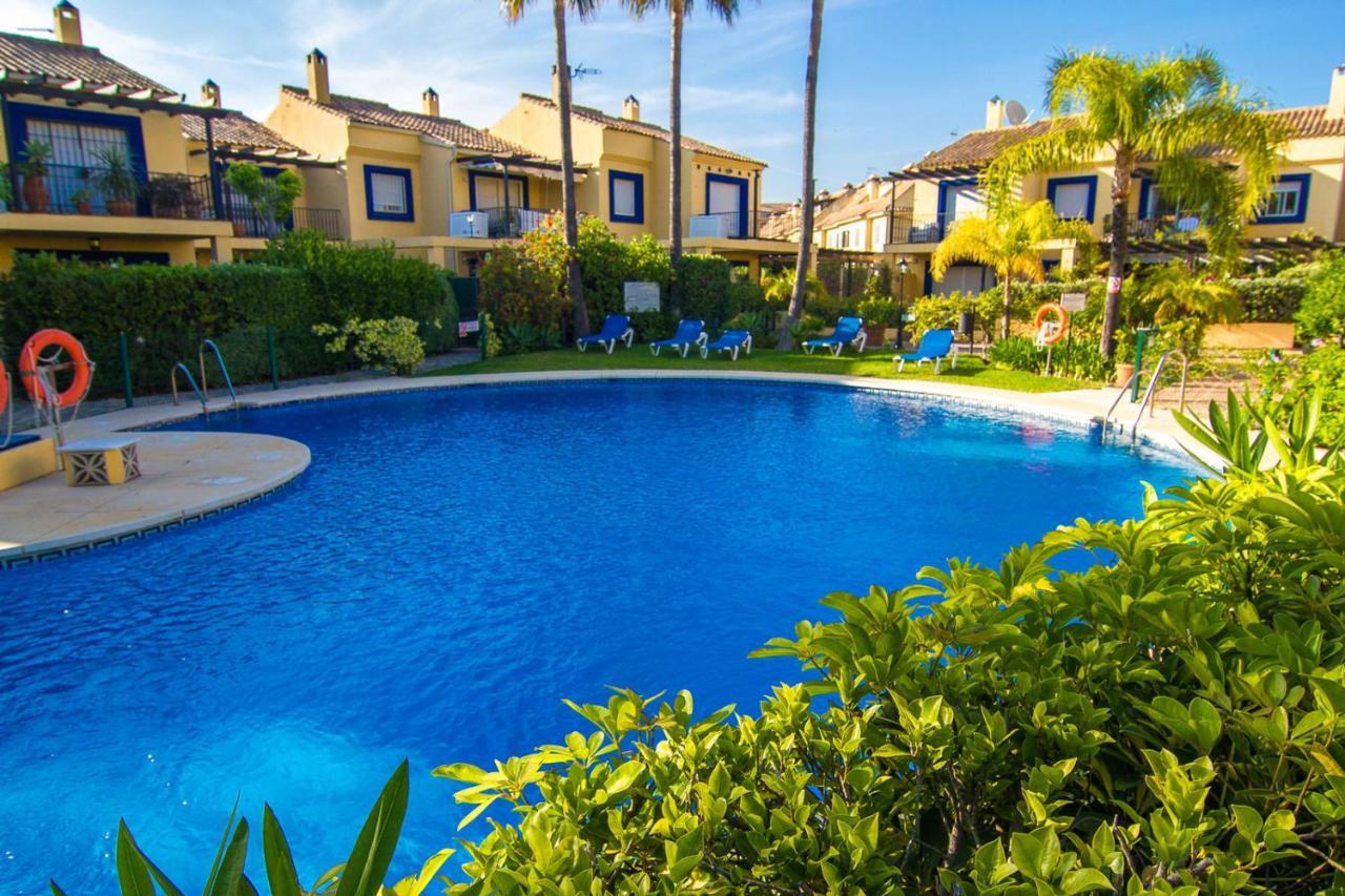 Oleholidays Azalea Playa Junto A Puerto Banus Holiday home Marbella