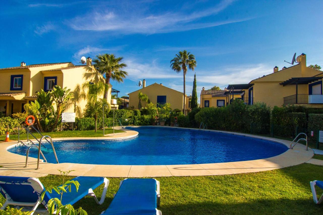 Oleholidays Azalea Playa Junto A Puerto Banus Holiday home Marbella